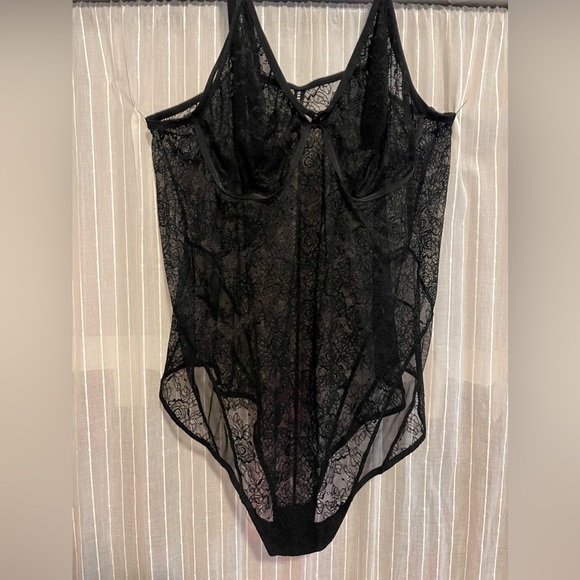 Black Lace & Mesh Strappy Bodysuit - Picture 2 of 6